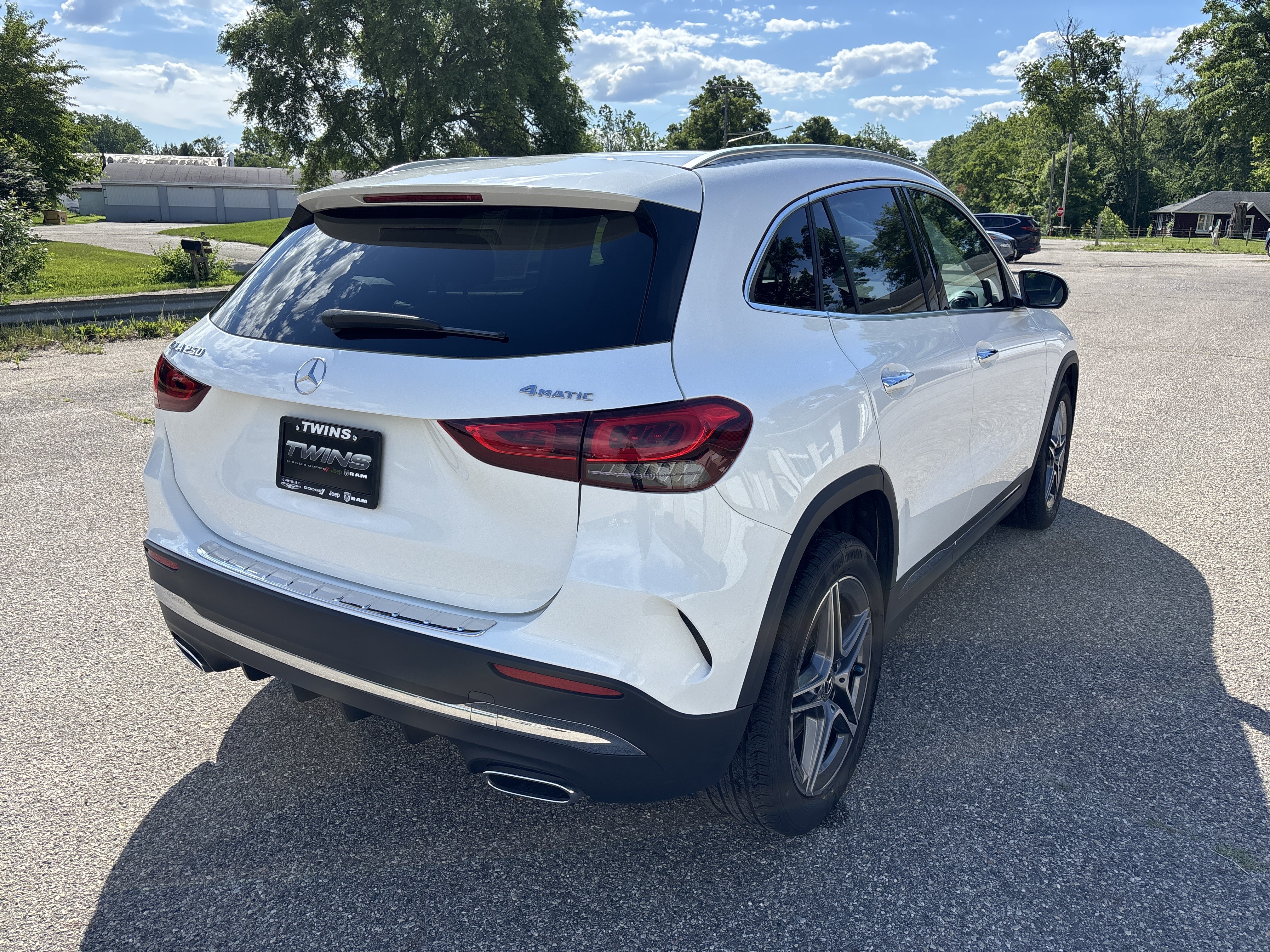 Used 2023 Mercedes-Benz GLA 250 4MATIC image 3