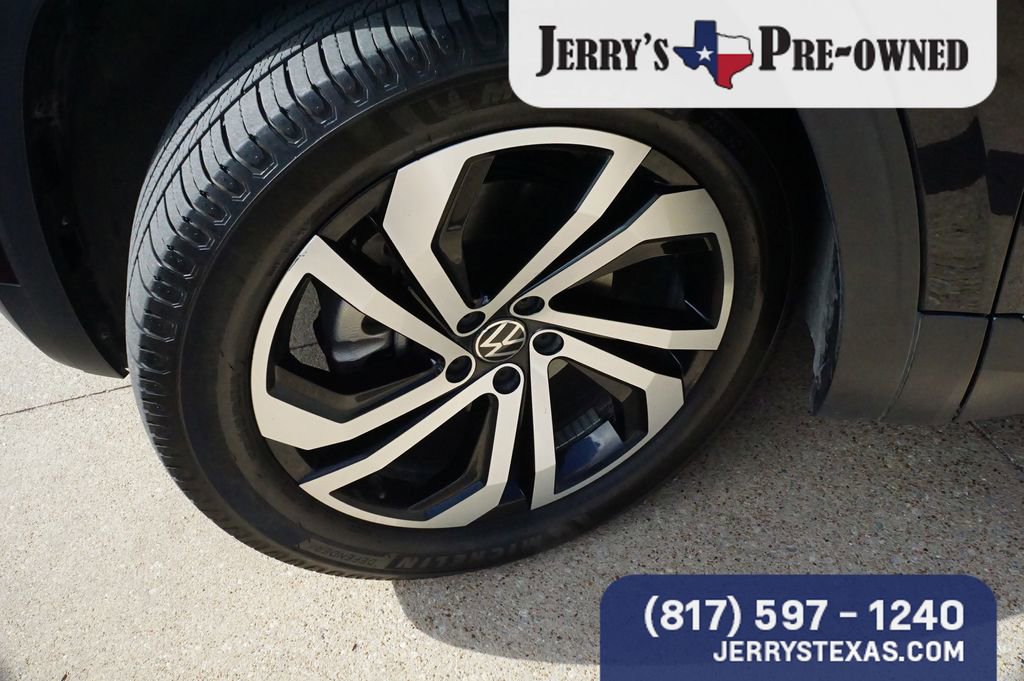 Used 2023 Volkswagen Atlas SEL AWD/4WD image 9