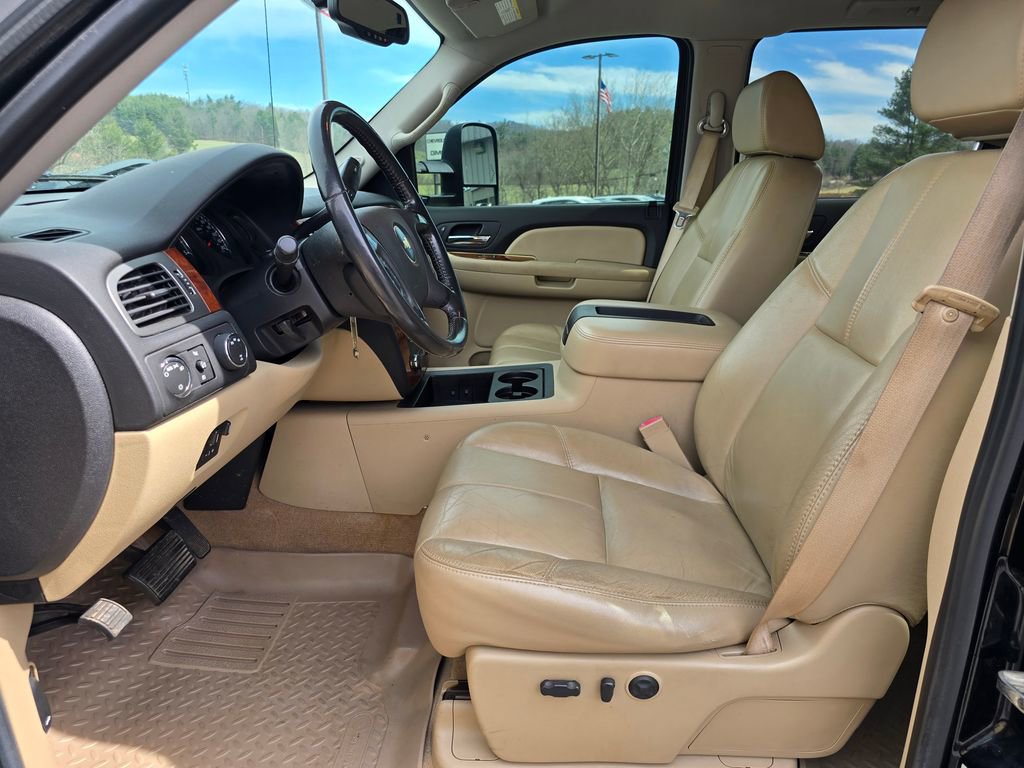 Used 2008 Chevrolet Silverado 2500 LTZ w/ Safety Package image 4
