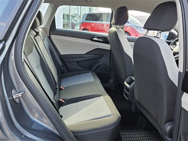 Used 2025 Volkswagen Taos S image 15