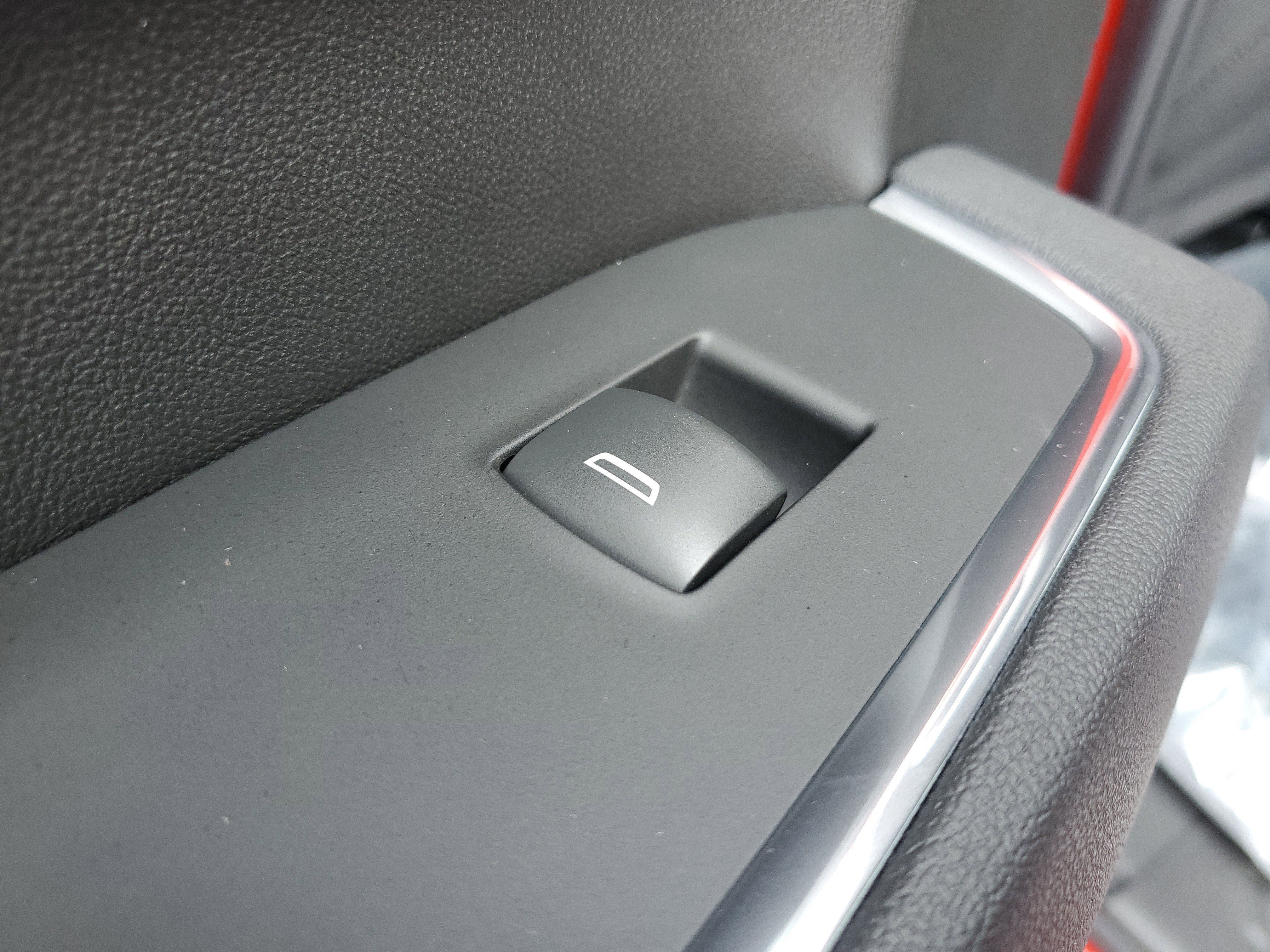 New 2025 GMC Sierra 1500 Elevation image 14