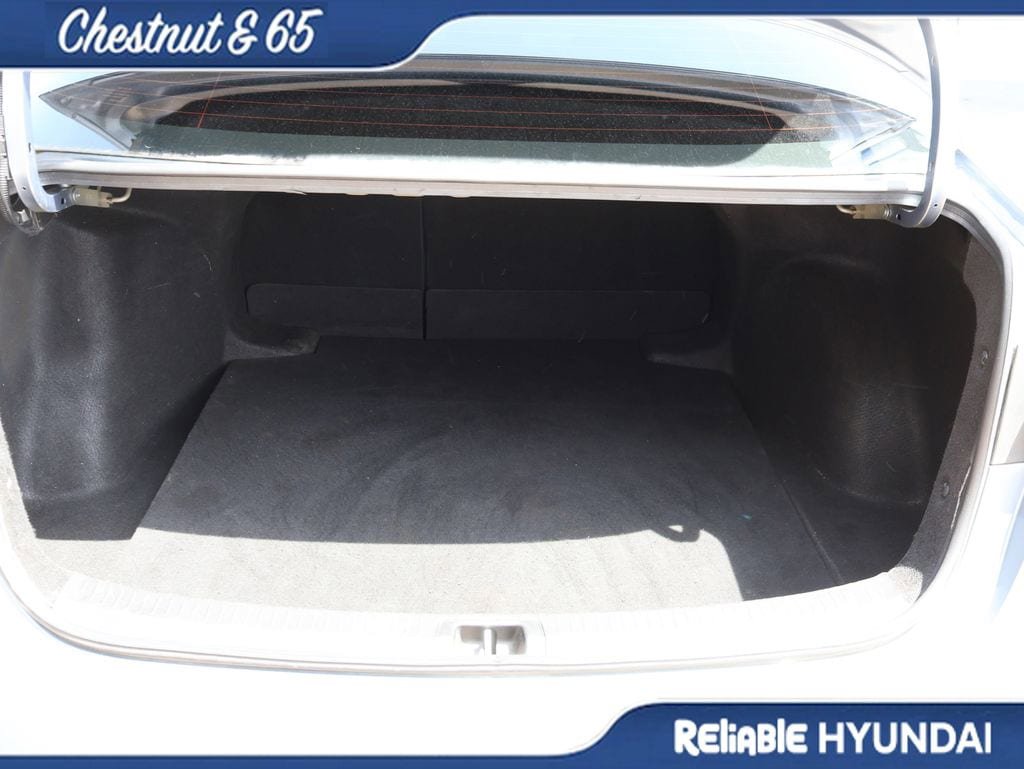 Used 2020 Toyota Corolla LE FWD image 15