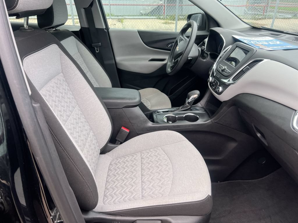 Used 2023 Chevrolet Equinox LS FWD image 23