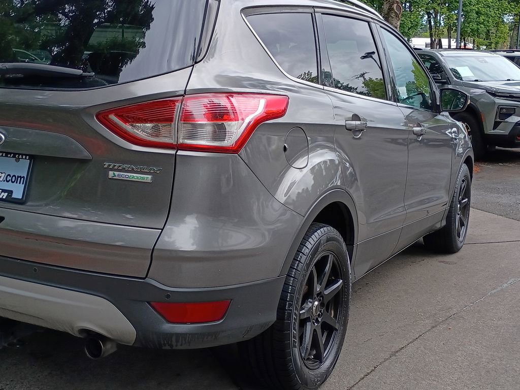 Used 2013 Ford Escape Titanium w/ Parking Technology Pkg FWD image 4