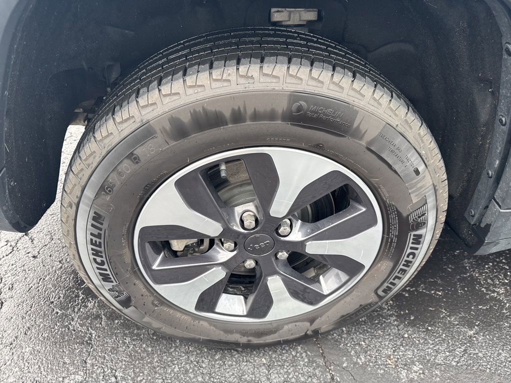 Used 2023 Jeep Grand Cherokee 4WD 4xe image 47