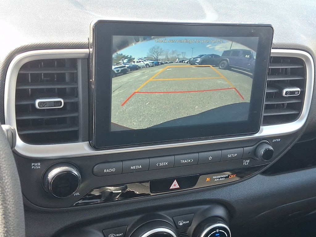Used 2020 Hyundai Venue SEL image 27
