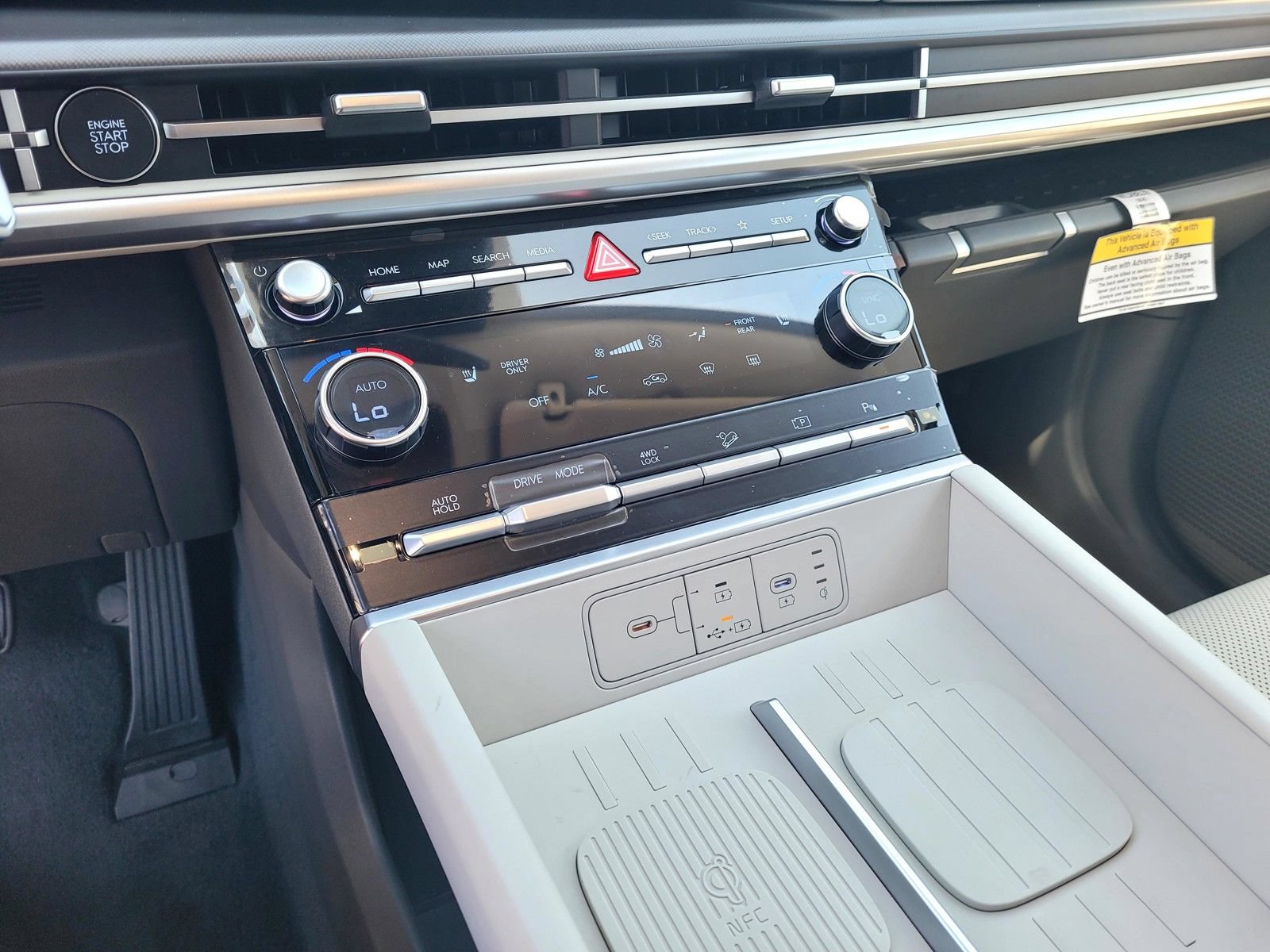 New 2026 Hyundai Santa Fe SEL AWD/4WD image 17