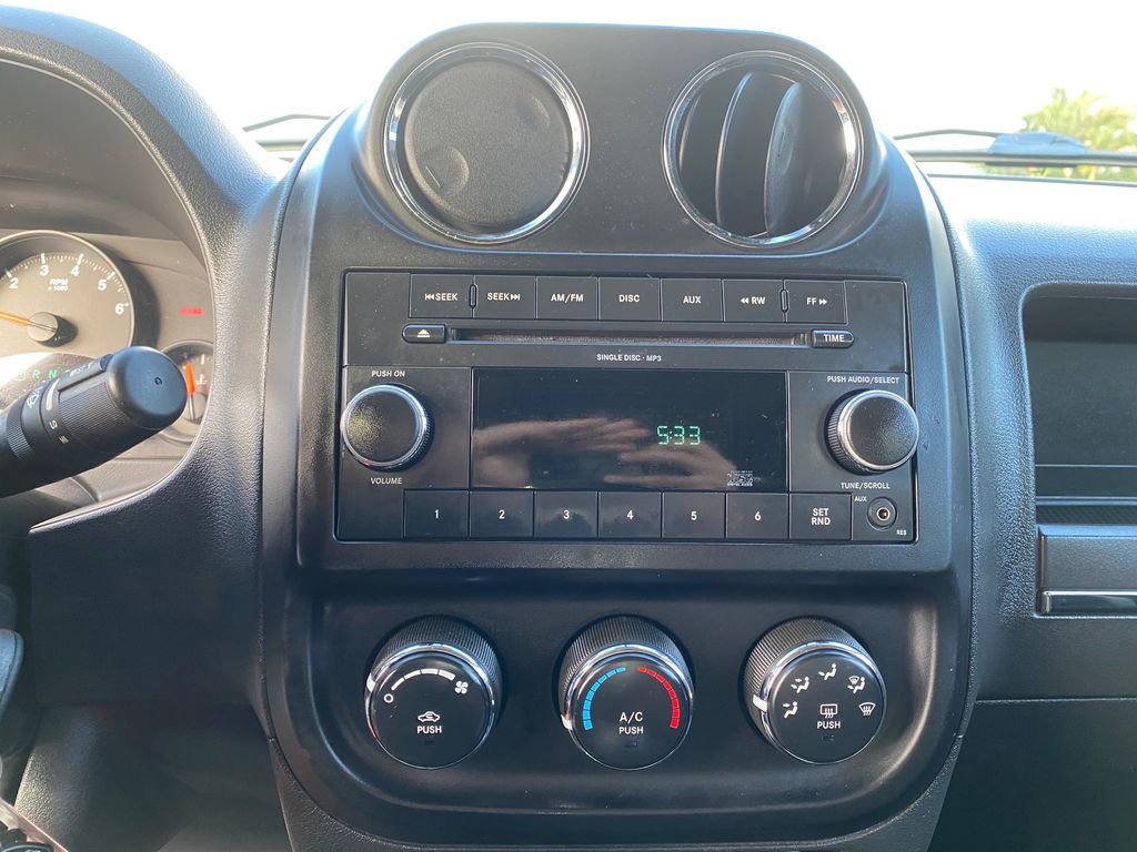 Used 2010 Jeep Compass Sport w/ PWR Equipment Group FWD image 34