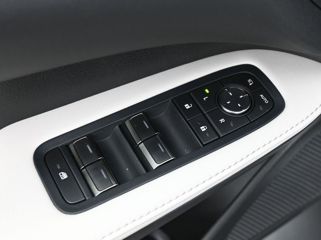 Used 2023 Lexus RX 350 Premium w/ Accessory Package image 4