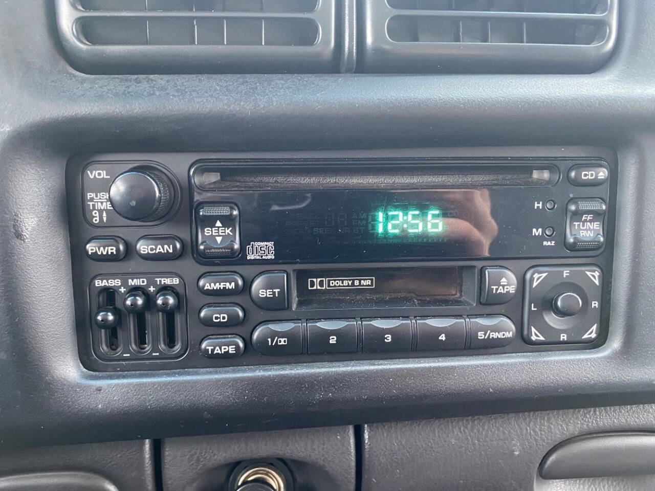 Used 2001 Dodge Ram 1500 Truck SLT image 25