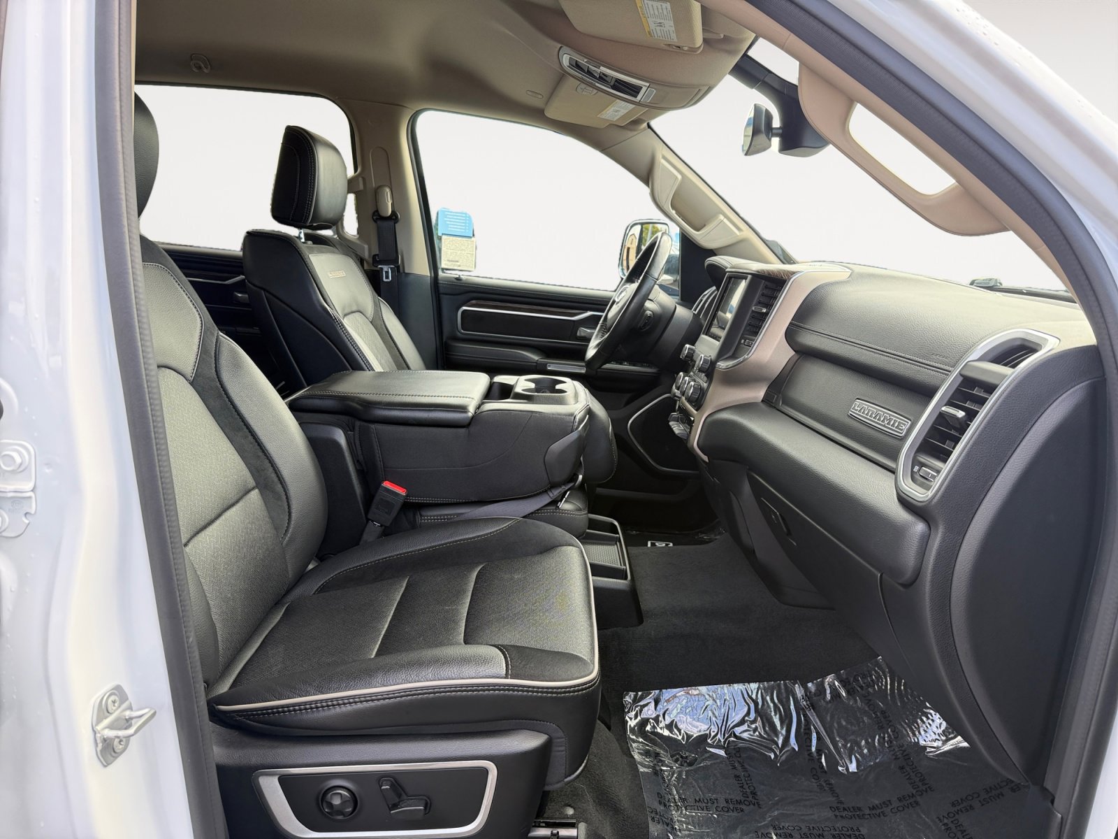 Used 2020 RAM 1500 Laramie w/ Off Road Group image 19