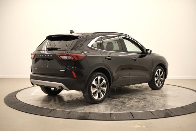 Used 2023 Ford Escape Platinum image 3