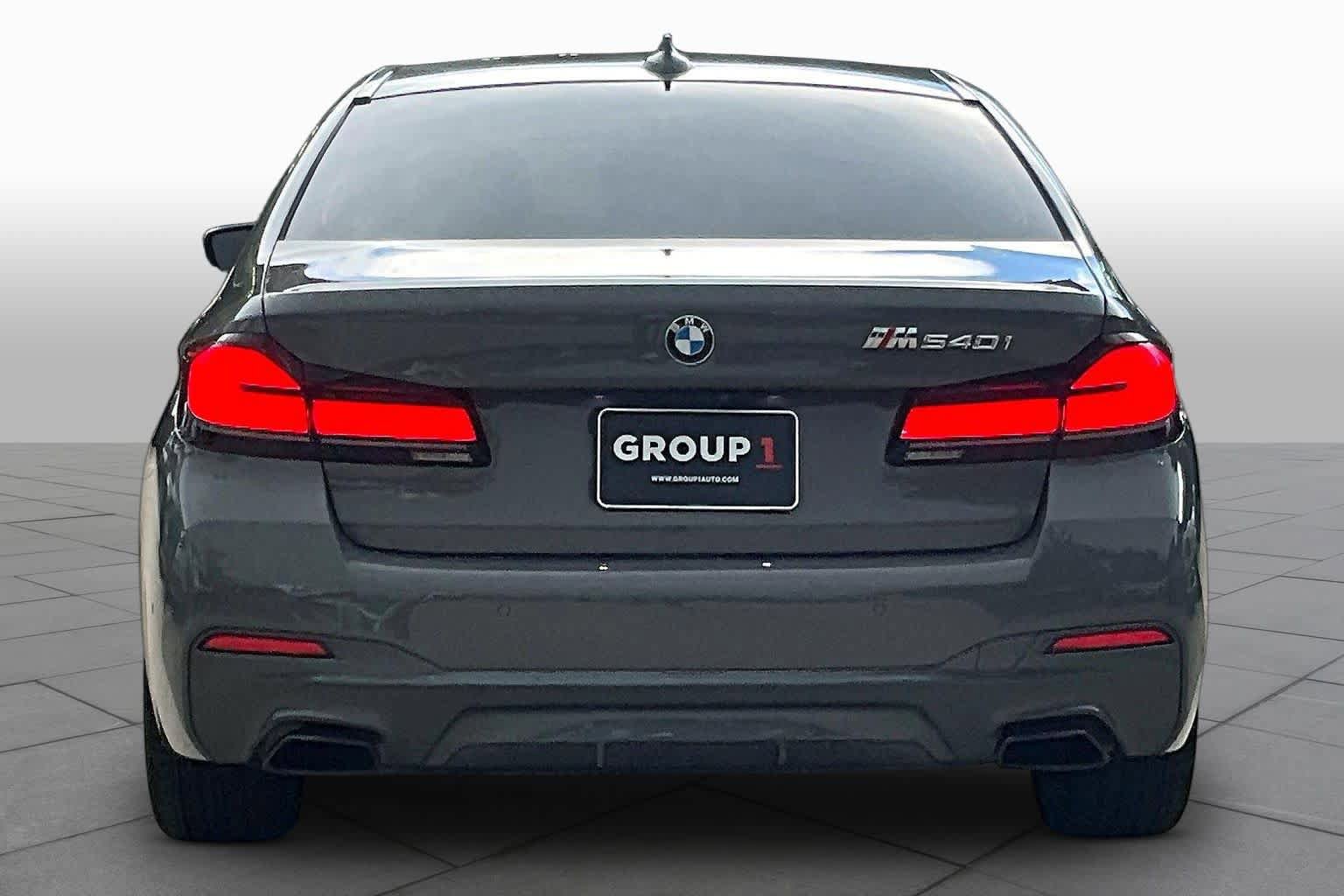 Used 2021 BMW 540i w/ M Sport Package RWD image 4