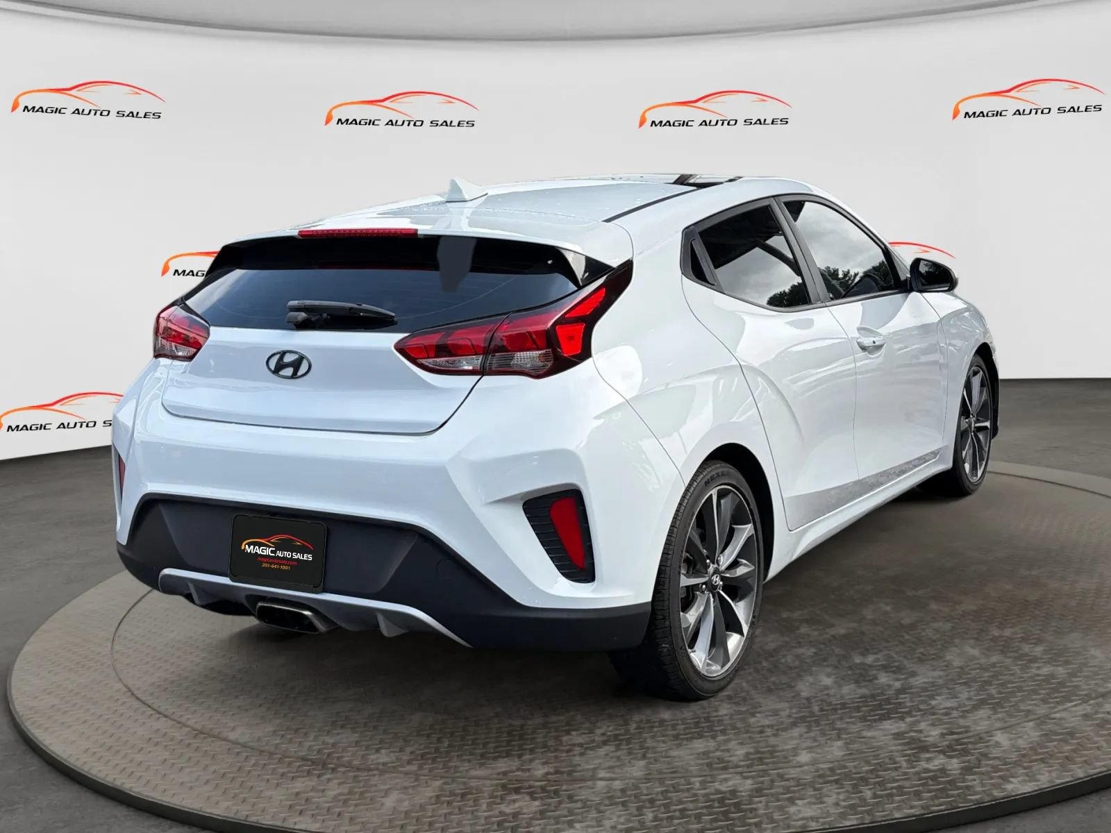 Used 2020 Hyundai Veloster 2.0 Premium FWD image 10