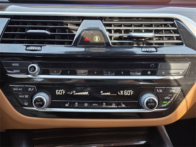 Used 2020 BMW 530i w/ Convenience Package image 16