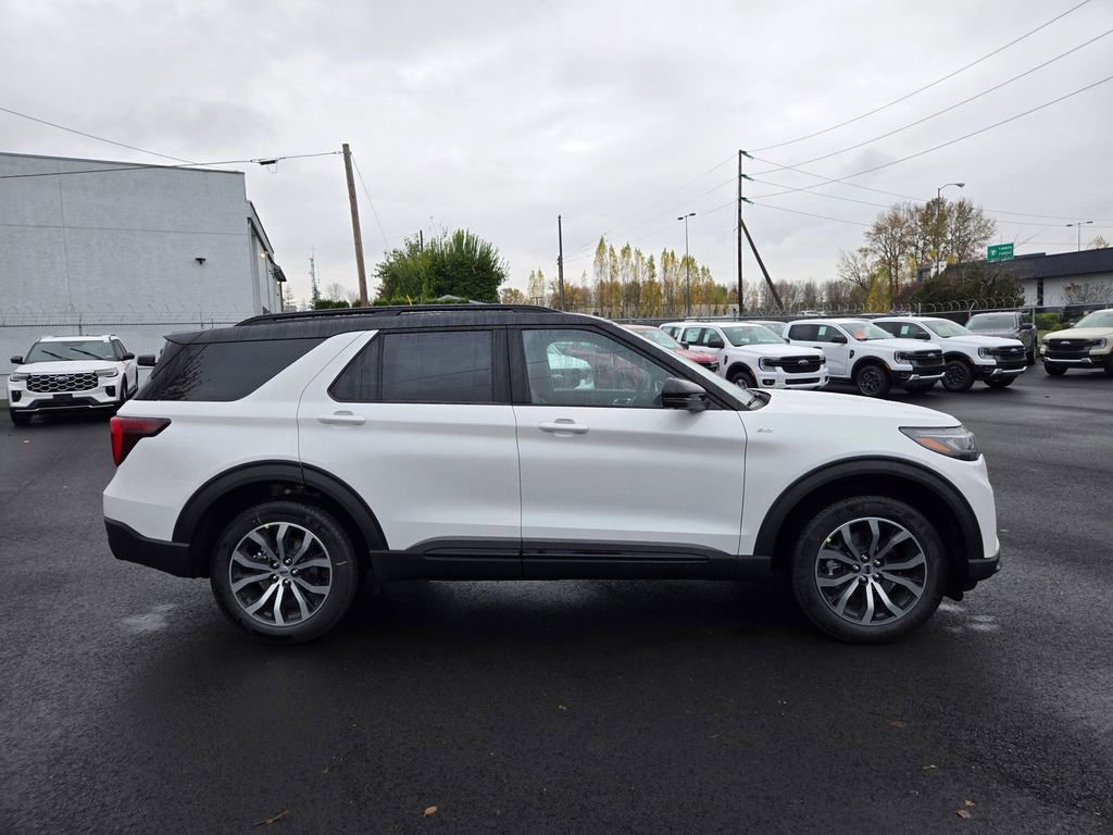 New 2026 Ford Explorer ST-Line image 4