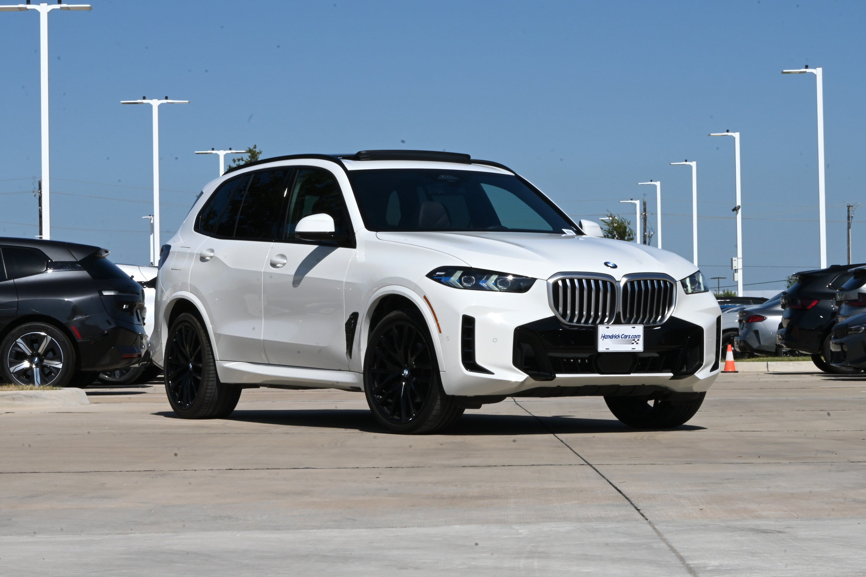 Certified 2025 BMW X5 sDrive40i w/ M Sport Package RWD image 2