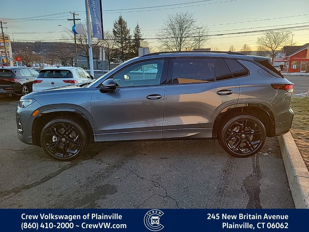 New 2026 Volkswagen Tiguan SE R-Line image 25