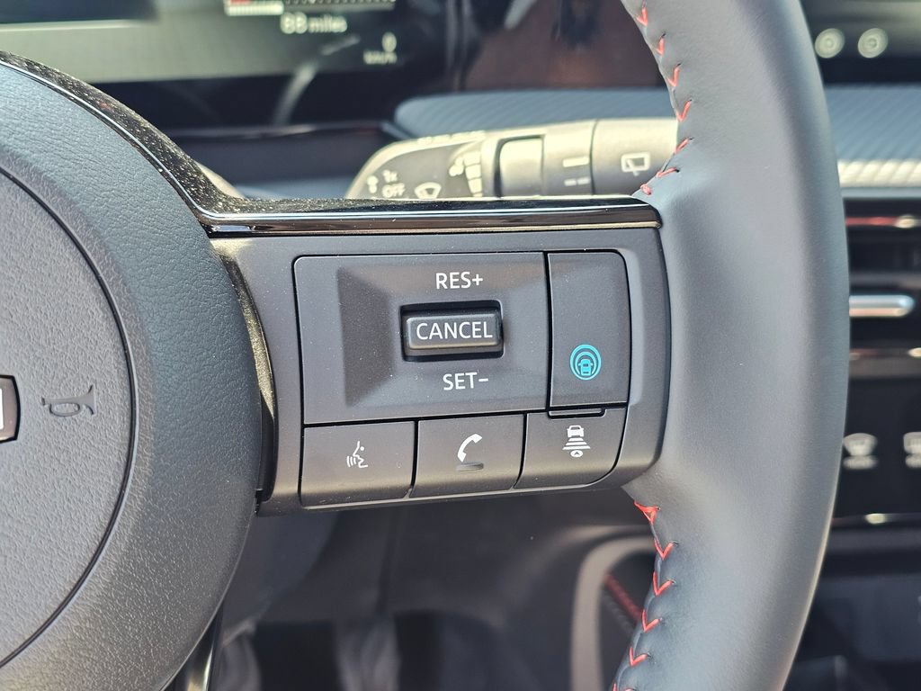 New 2026 Nissan Kicks SR w/ Cold Weather Package AWD/4WD image 31