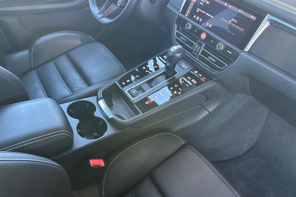 Used 2024 Porsche Macan GTS image 15