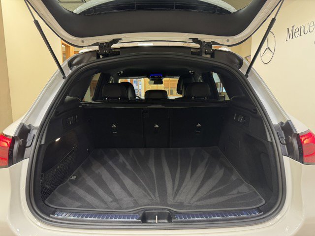 Certified 2025 Mercedes-Benz GLC 300 image 23