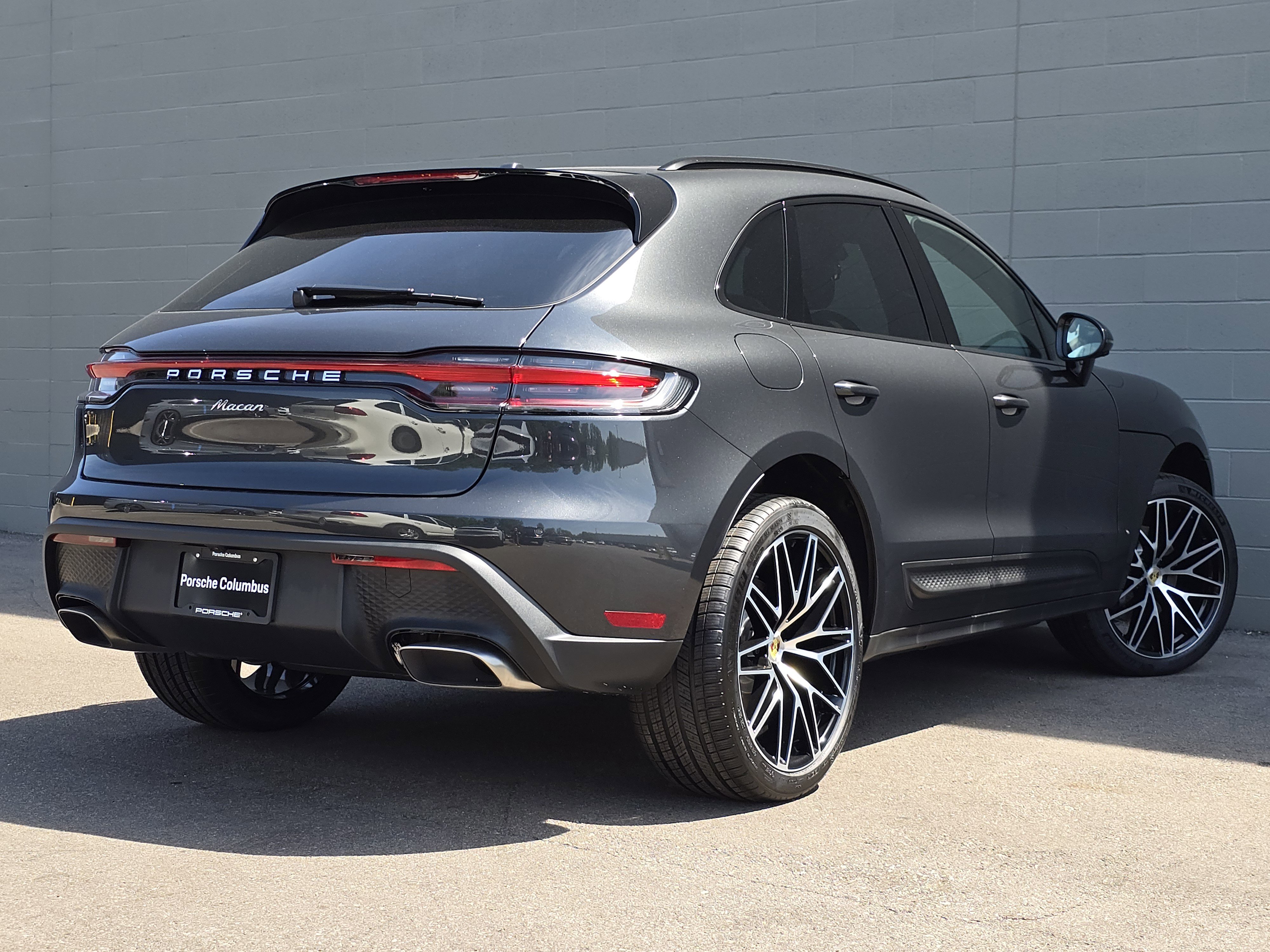 New 2025 Porsche Macan image 9