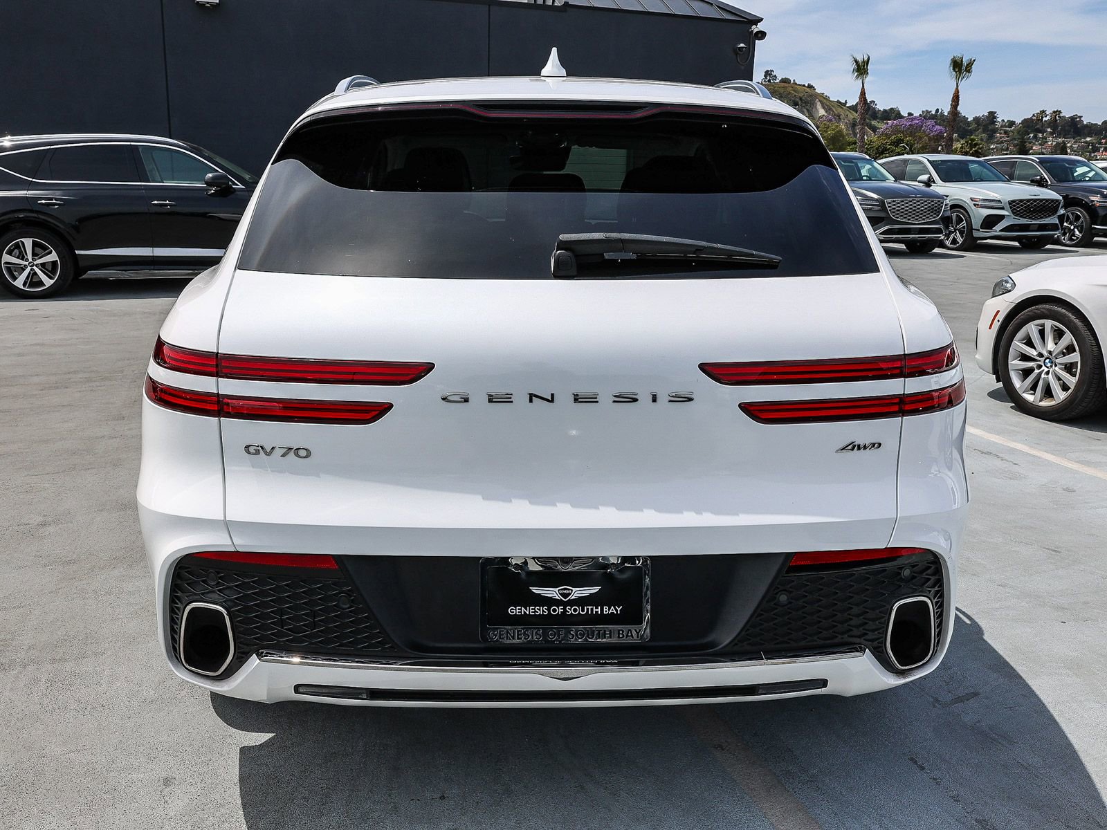 Used 2025 Genesis GV70 2.5T AWD/4WD image 5