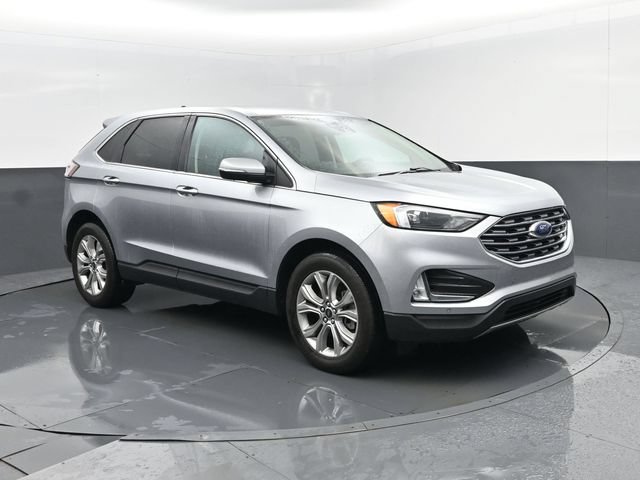 Used 2024 Ford Edge Titanium AWD/4WD image 3