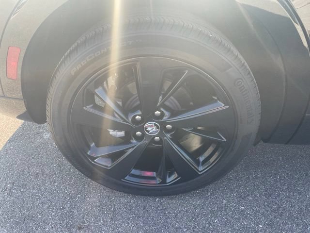 Used 2023 Buick Envision Essence w/ Sport Touring Package AWD/4WD image 15