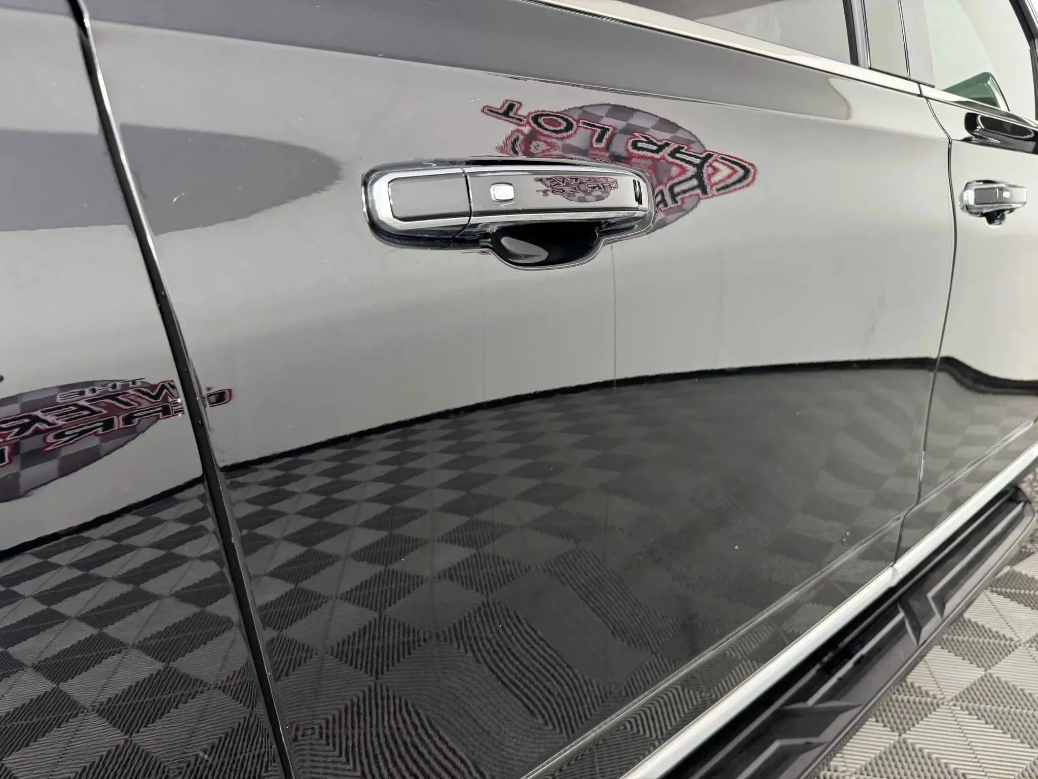 Used 2021 GMC Yukon XL Denali w/ Advanced Technology Package image 33