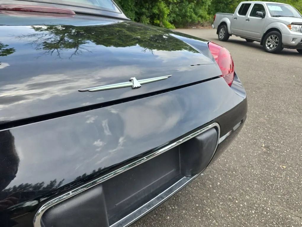 Used 2002 Ford Thunderbird RWD image 10