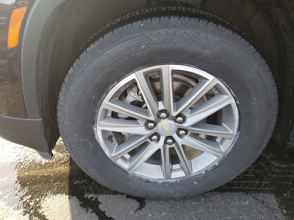 Used 2023 Chevrolet Traverse LT w/ LPO, Floor Liner Package image 28