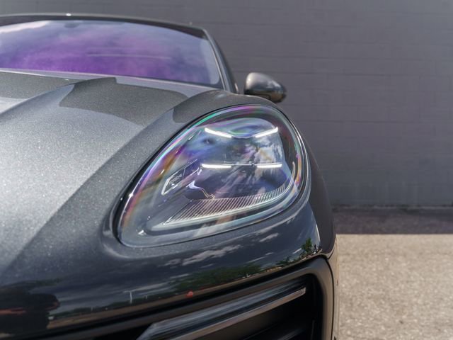 New 2026 Porsche Macan Turbo AWD/4WD image 11