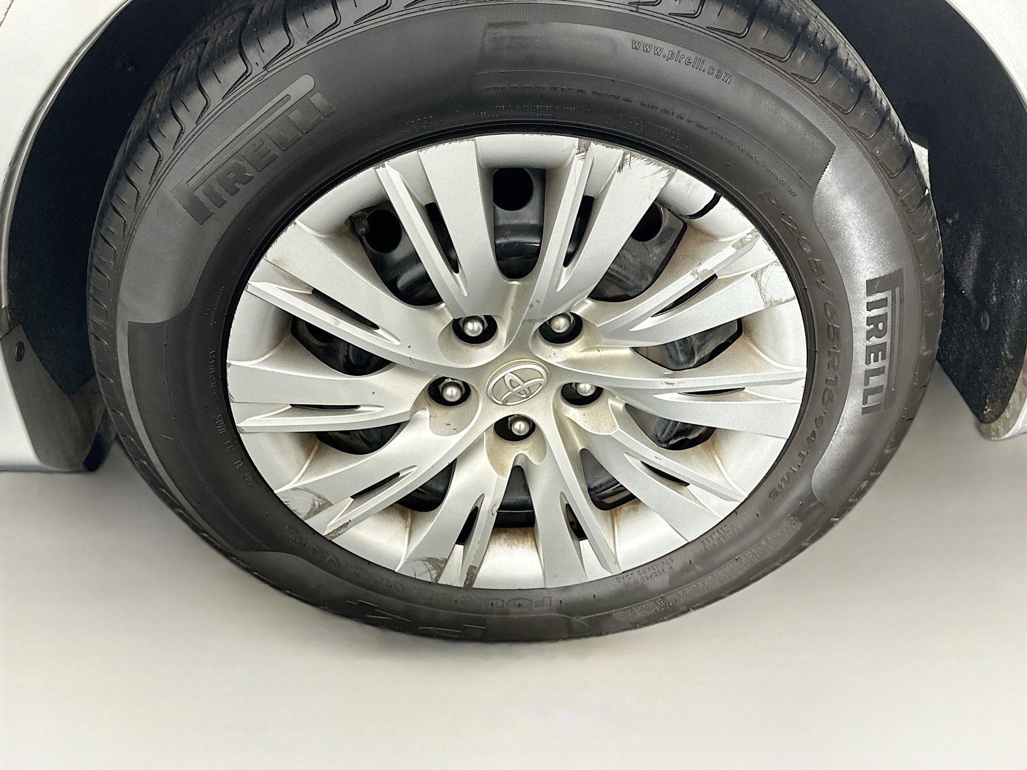 Used 2012 Toyota Camry LE image 11