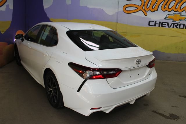 Used 2021 Toyota Camry SE FWD image 5