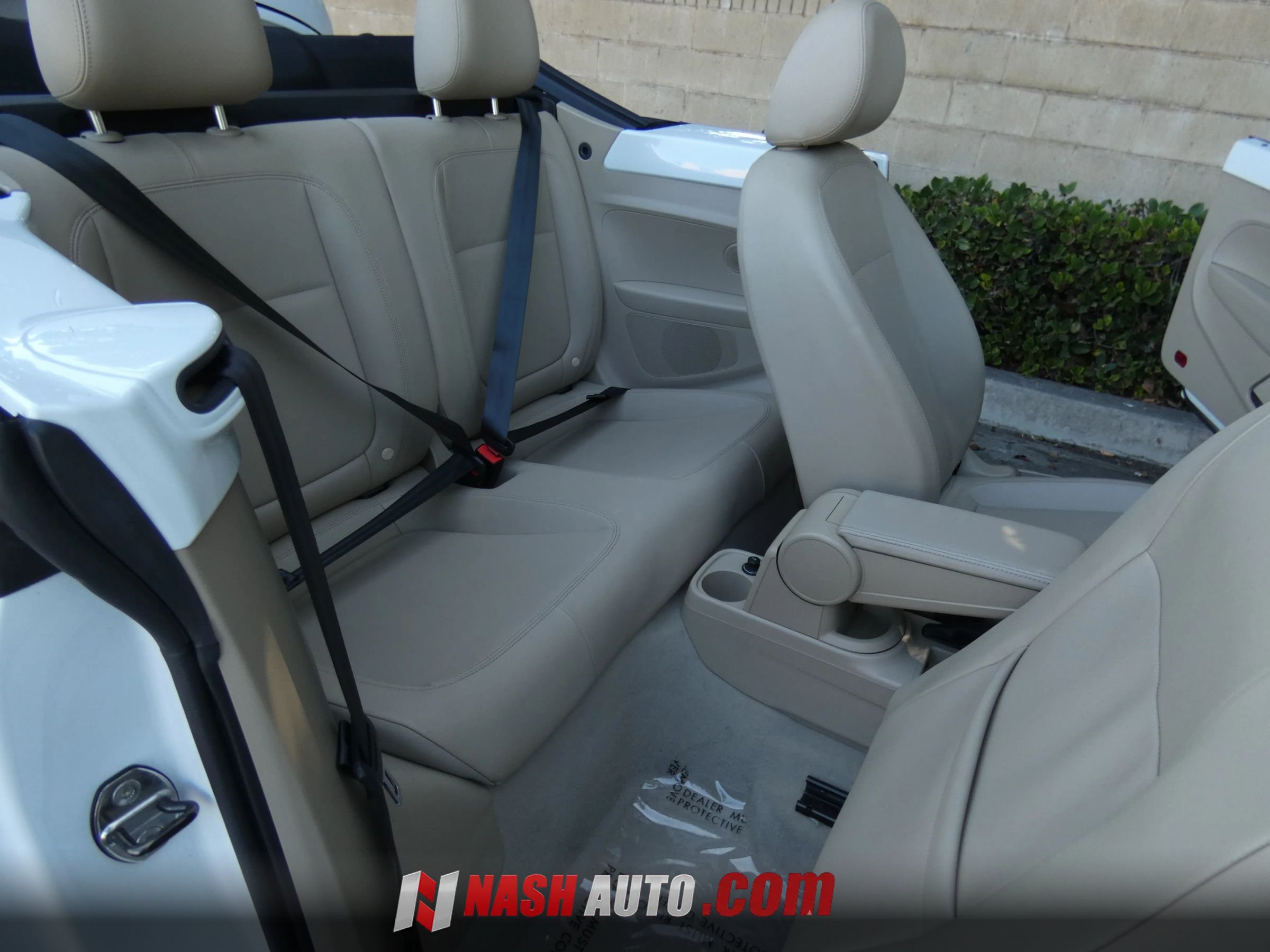 Used 2014 Volkswagen Beetle TDI FWD image 34