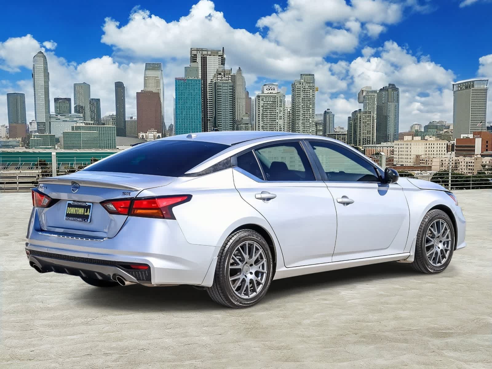 Used 2020 Nissan Altima 2.5 SR FWD image 4