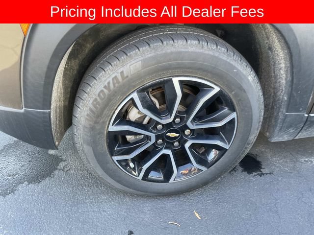 Used 2021 Chevrolet TrailBlazer ACTIV w/ Sun and Liftgate Package AWD/4WD image 2