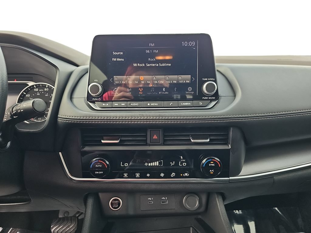 Used 2023 Nissan Rogue SV FWD image 20