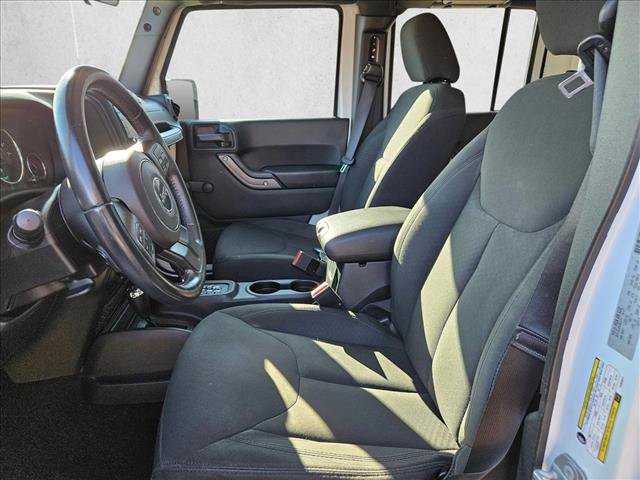 Used 2018 Jeep Wrangler Unlimited Sport w/ Connectivity Group image 15