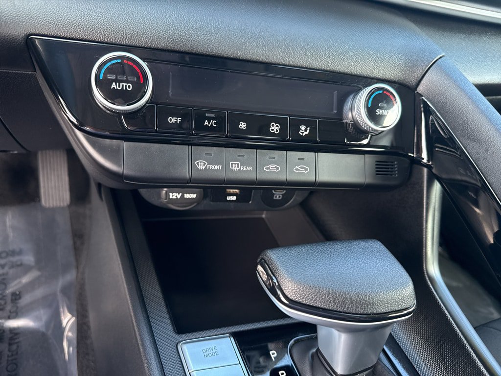 Used 2026 Hyundai Elantra Hybrid FWD image 13