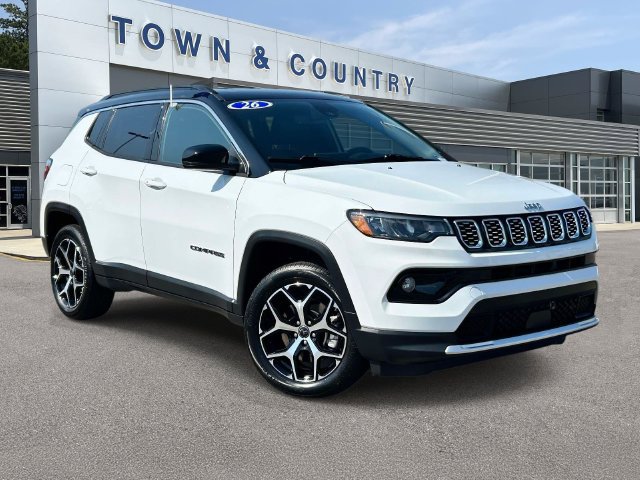 Used 2026 Jeep Compass Limited AWD/4WD image 1