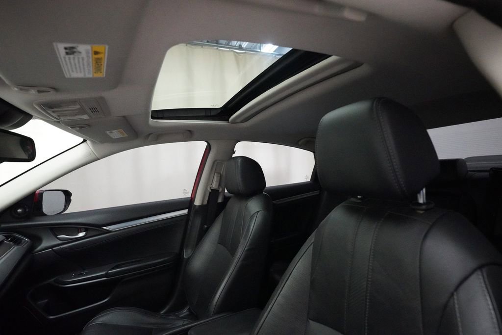 Used 2017 Honda Civic Touring image 31