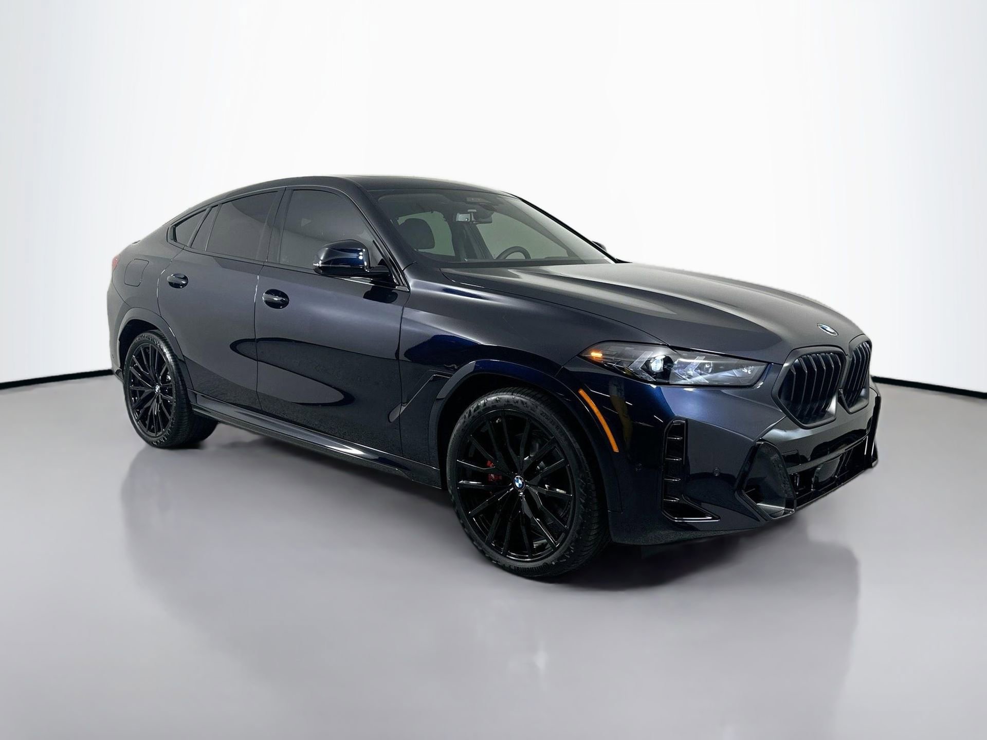 New 2026 BMW X6 xDrive40i w/ Executive Package image 3