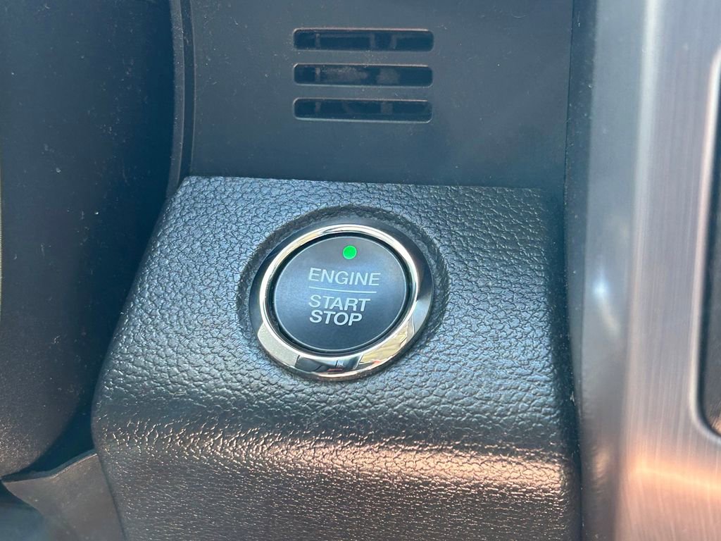 Used 2019 Ford Expedition Platinum RWD image 32