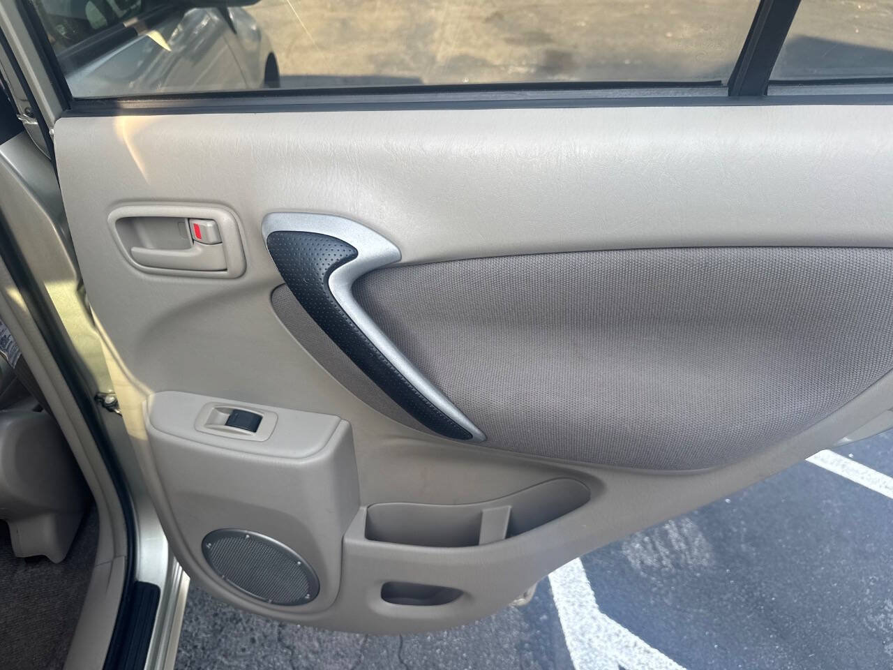 Used 2002 Toyota RAV4 4WD image 13