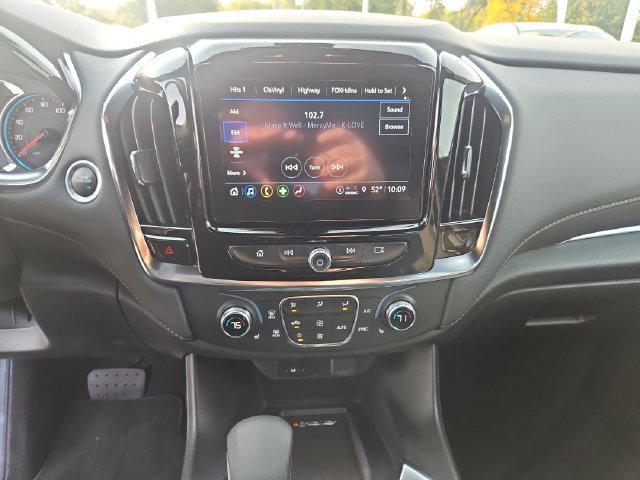 Used 2023 Chevrolet Traverse LT FWD image 19