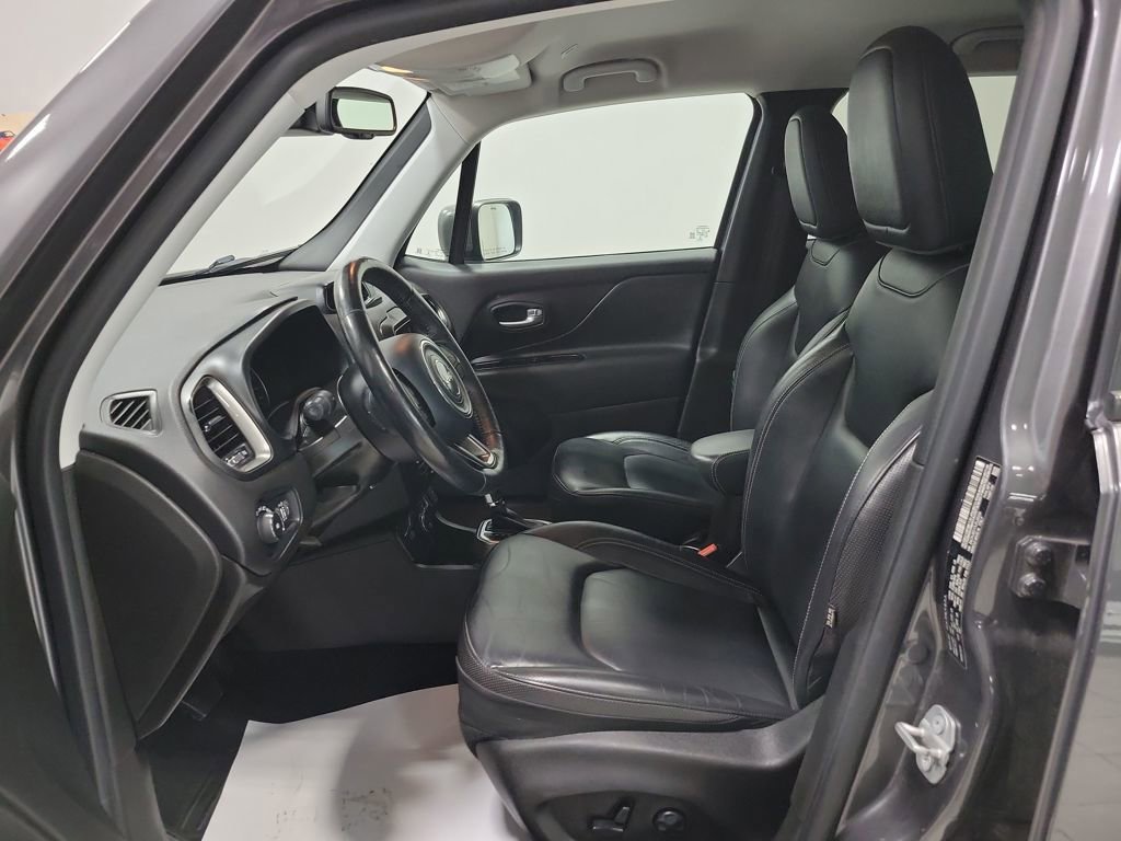 Used 2020 Jeep Renegade Limited image 30