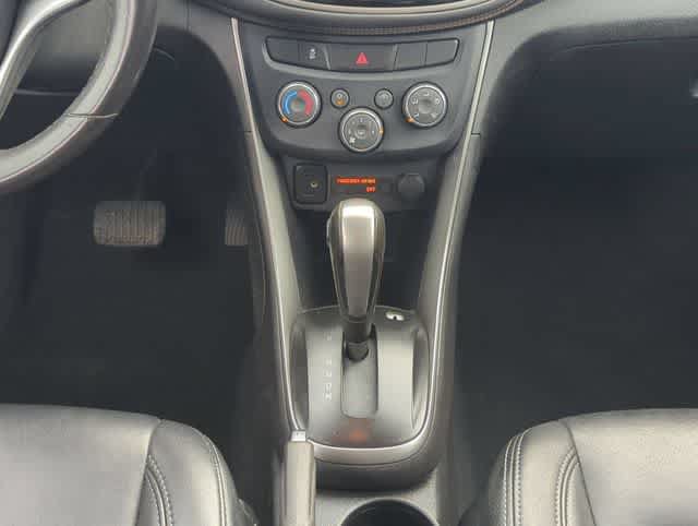 Used 2019 Chevrolet Trax LT w/ LT Convenience Package AWD/4WD image 27