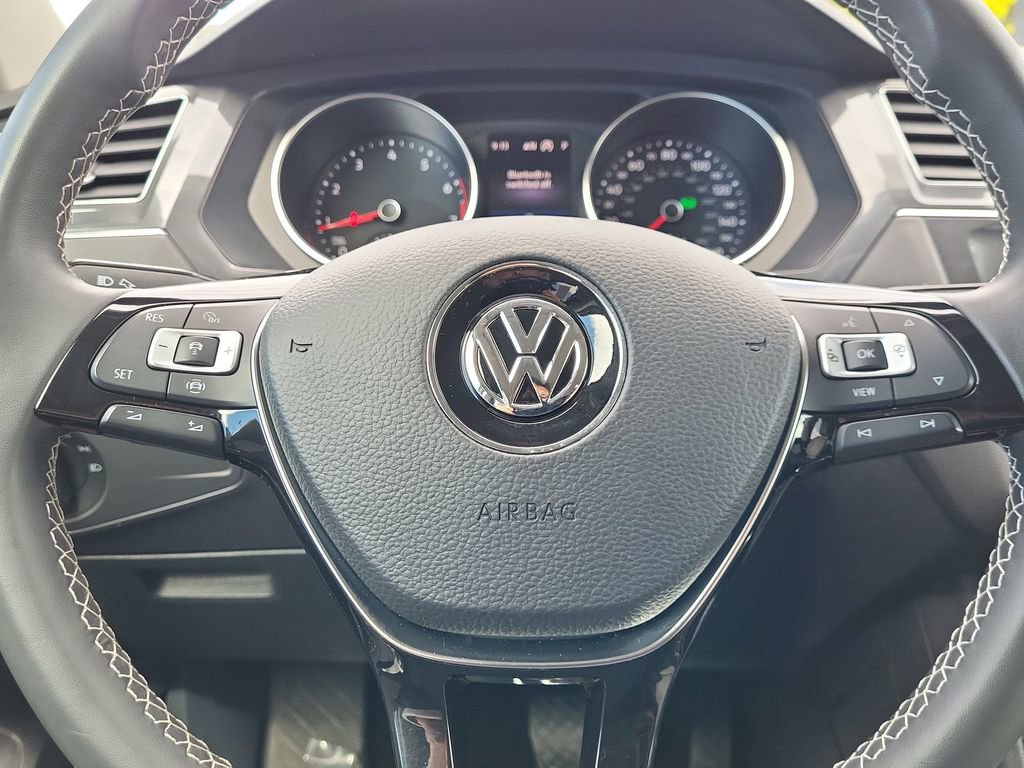 Used 2021 Volkswagen Tiguan SE AWD/4WD image 18